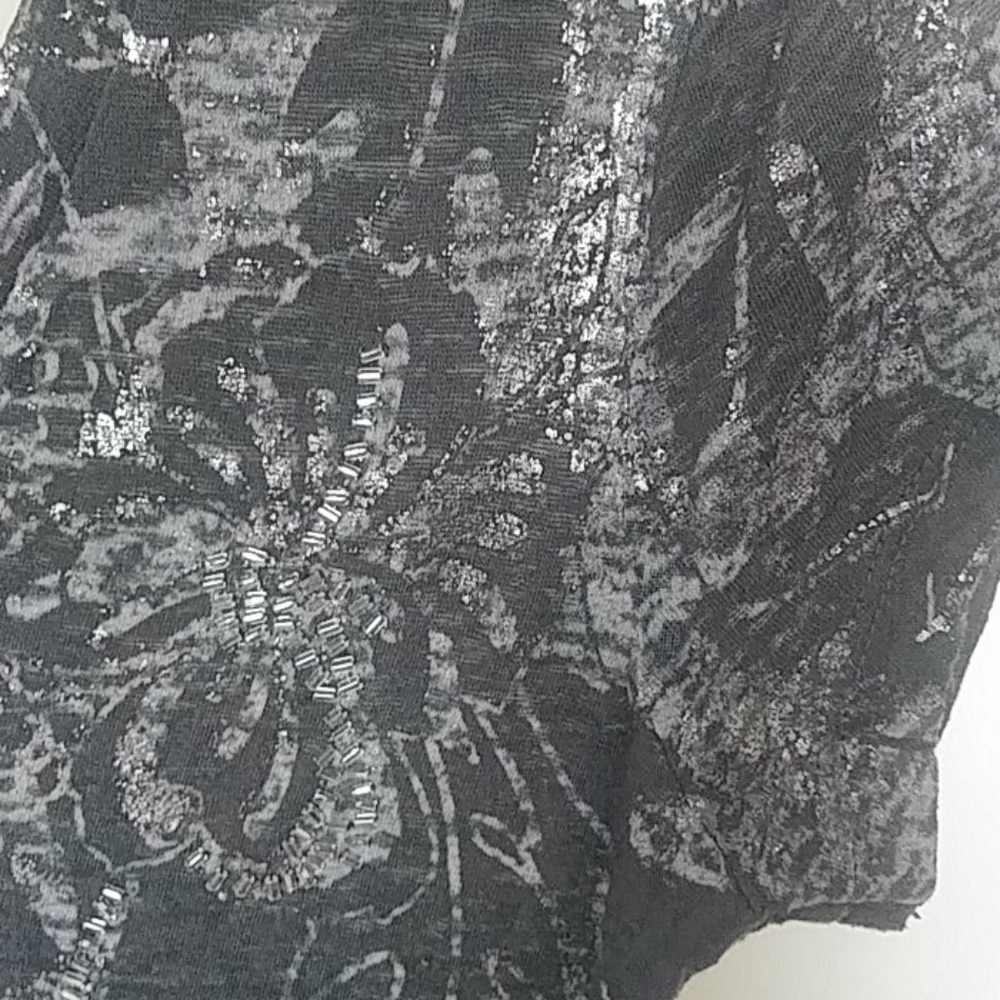 T shirt - Picture 2 of 5